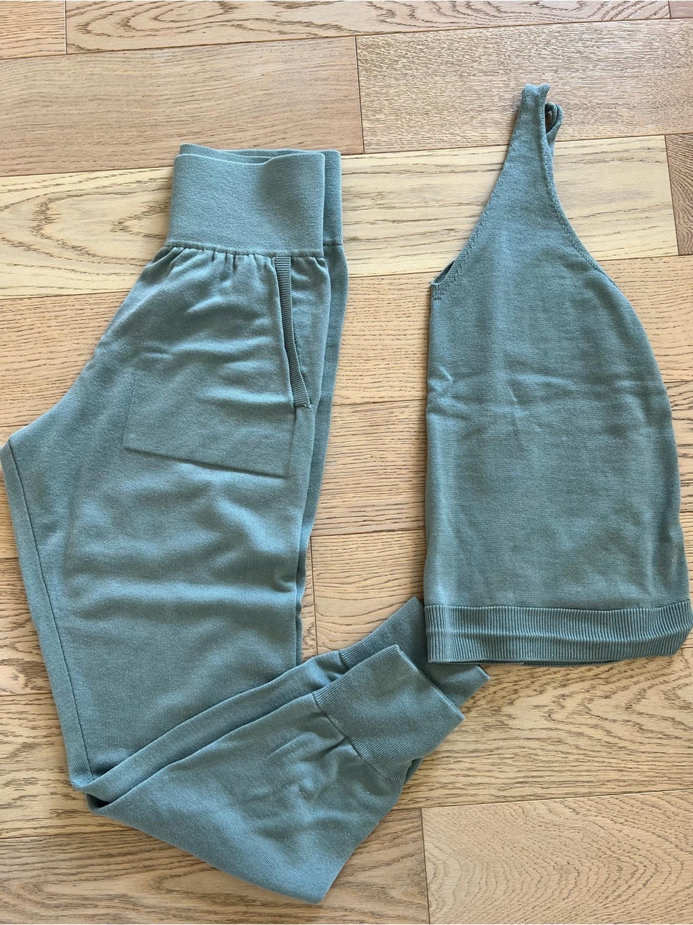 Athleta Sage Green Daydream sweater sleep jogger Set